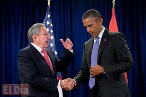 Raúl Castro pide a Obama que use su poder ejecutivo para suavizar el bloqueo