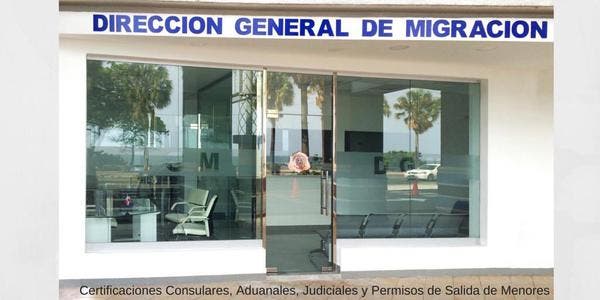 Migración traslada departamento de certificaciones a Malecón Center