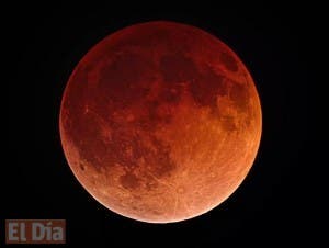 Una superluna teñirá de rojo la madrugada del próximo lunes