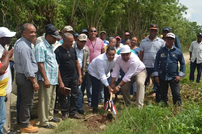 IAD inicia rehabilitación de caminos en Hato Damas, San Cristóbal