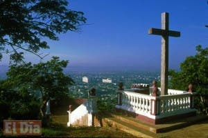 Papa Francisco bendice a Holguín desde el punto más alto de la ciudad