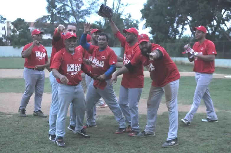 Las Ranas logran la corona 15 en torneo de softbol de la ACD