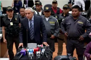 Guatemaltecos votan en medio de escándalo por corrupción