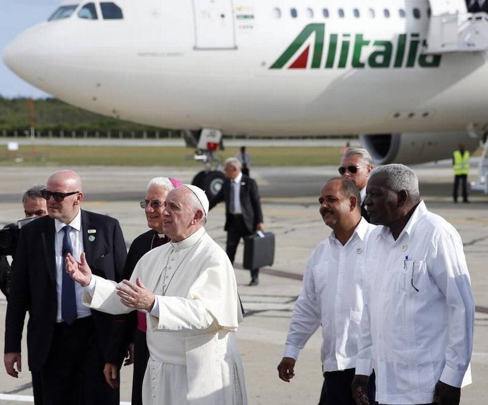 Papa Francisco llega a Santiago, la última etapa de su visita a Cuba