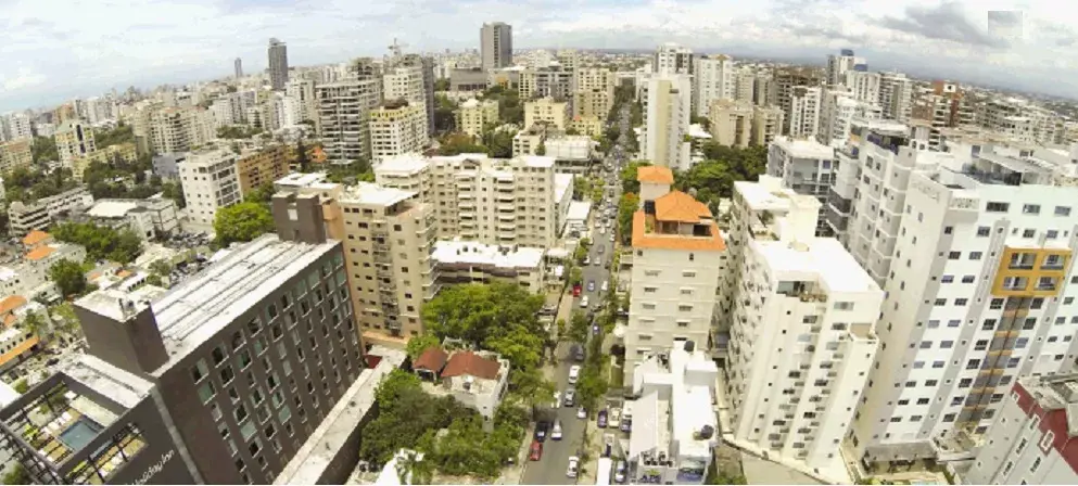 Crecimiento vertical genera una  “metamorfosis urbana” y caos