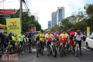 Centenares participan en Ciclotón por Día Internacional sin Carros