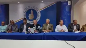 PRM afirma Gobierno cobra impuestos ilegales a los combustibles