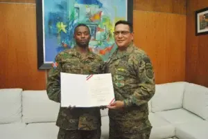 Ejército dominicano reconoce a soldado que auxilió un bebé en Loma de Cabrera