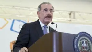 Danilo Medina afirma se acerca fin de los apagones con plantas a carbón