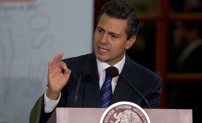 Presidente mexicano admite «error» en compra de mansión