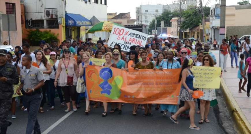 Organizaciones feministas demandan políticas públicas de salud