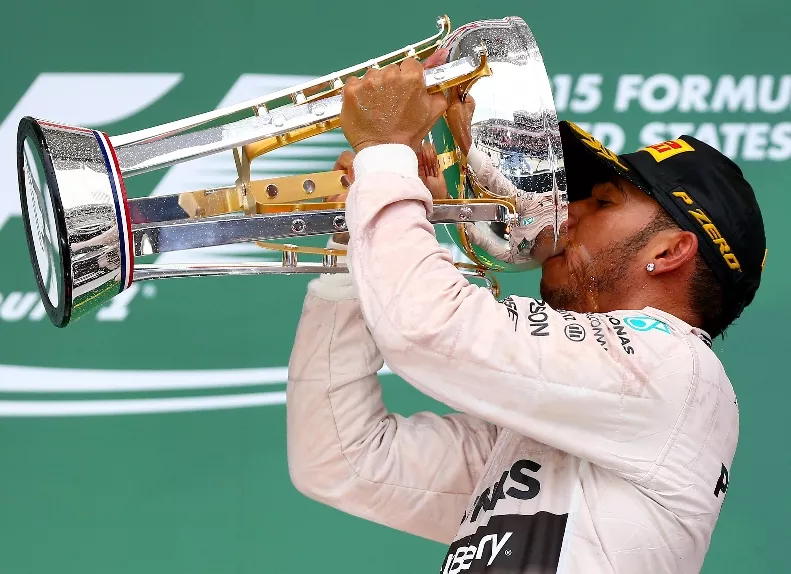 Hamilton logra tercer título F1