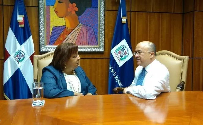 Jueza de Nueva York visita al procurador Domínguez Brito