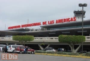 Migración dispone reforzamiento de su personal en aeropuerto Las Américas