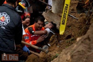 Aumenta a 263 cifra de muertos por alud que enterró asentamiento en Guatemala