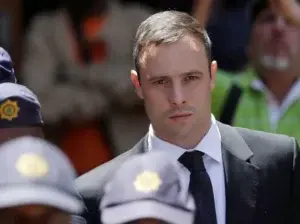 La familia de Pistorius se muestra “feliz” por su salida de la cárcel