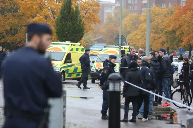 Aumentan a dos los muertos en ataque con arma blanca en una escuela sueca