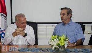 Luis Abinader realiza visita de cortesía al PNVC