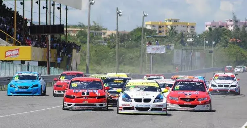 Motores rugirán con fuerza este sábado en el Autódromo Sunix