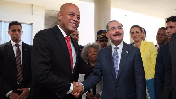 Michel Martelly llega a Barahona para reunirse con Danilo Medina