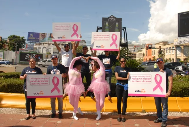 Edesur realiza una campaña educativa sobre el cáncer de mama