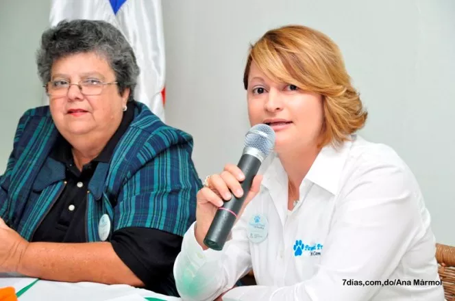 GINA Y MARILYN (1)