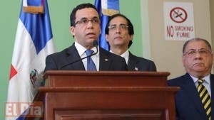 Danilo y Martelly anuncian acuerdos, pero sigue prohibición a entrada de productos dominicanos a Haití