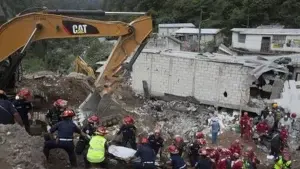 Reanudan labores de rescate en Guatemala y suben a 87 los muertos por derrumbes