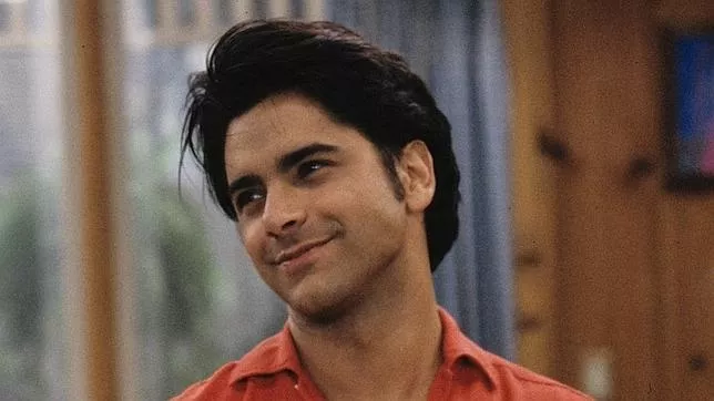 John Stamos acusado de conducir bajo efectos de una droga