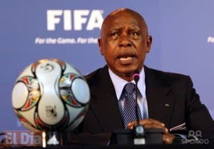 FIFA: dirigente africano busca la presidencia