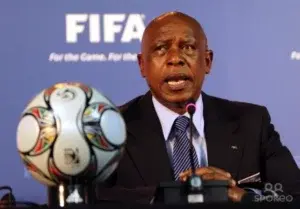 FIFA: dirigente africano busca la presidencia