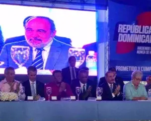 Presidente Danilo Medina entrega hospital Las Matas de Santa Cruz