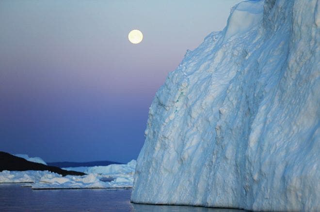 Cómo es vivir en Groenlandia, donde el día dura unas pocas horas en invierno