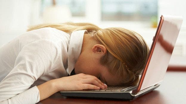 Hipersomnia: ¿Qué sucede cuando duermes pero no descansas?