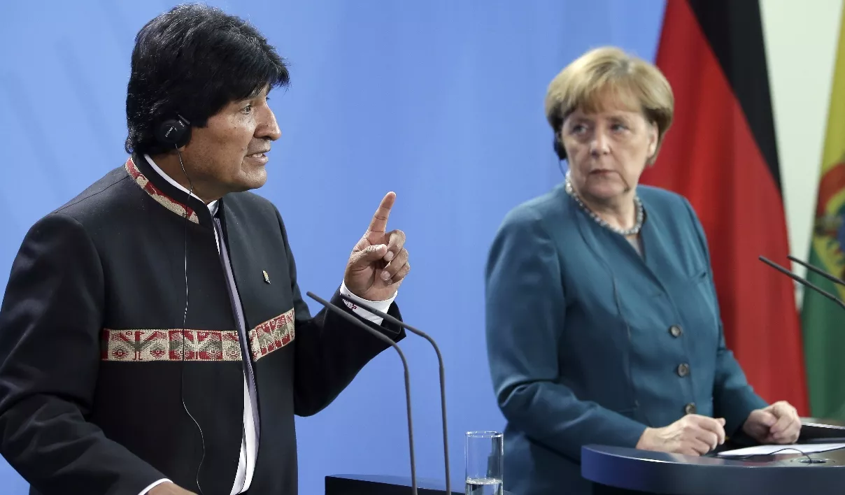 Merkel elogia avance  Bolivia ante Morales