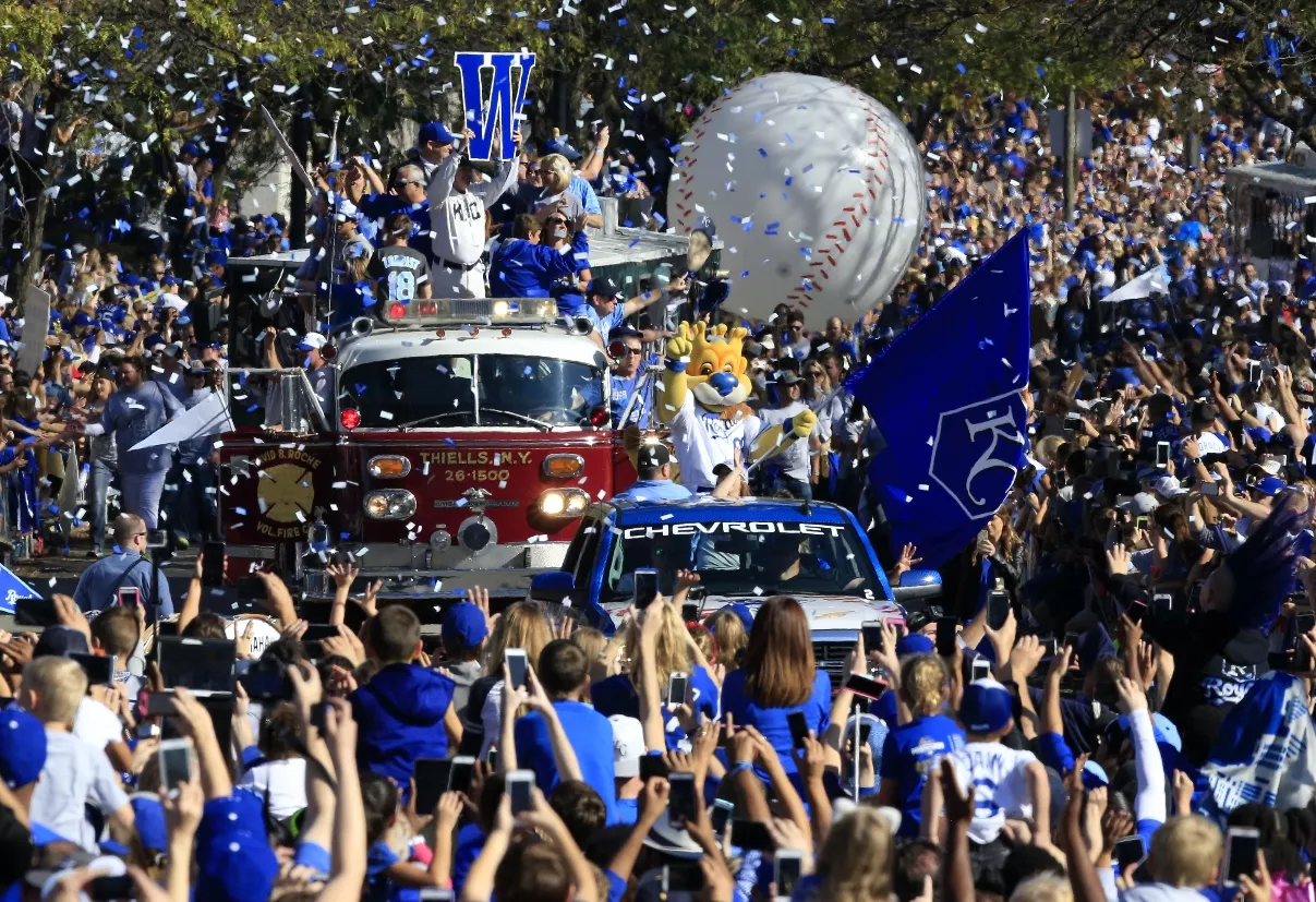 Unas 500 mil personas festejan por triunfo KC