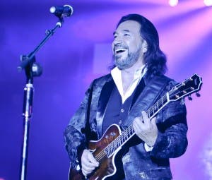 Marco Antonio Solís llena de baile, romance y recuerdos a  Hard Rock Hotel