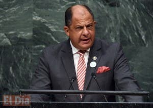 Presidente Luis Guillermo Solís ayudará a emigrantes cubanos