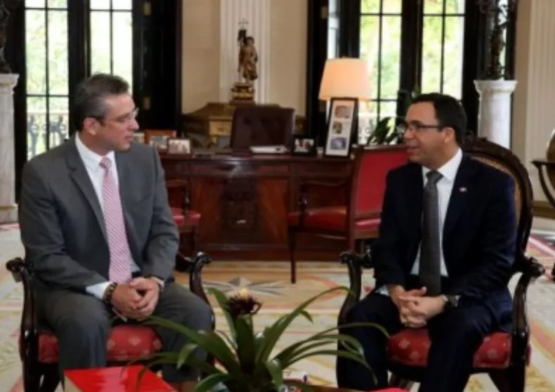 Gobernador PR recibe  Canciller