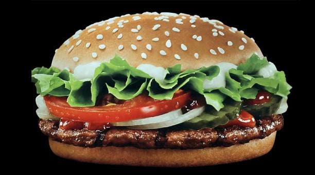 Cierran un McDonald’s tras denuncia de una cabeza de rata en una hamburguesa