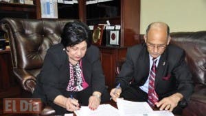 Mescyt y Tuskegee University firman acuerdo para otorgar becas