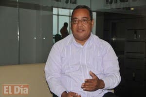 William Castillo aclara no ha retirado aspiraciones alcaldía SDN