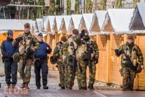 Bruselas sigue en alerta máxima mientras busca a sospechoso atentados de París