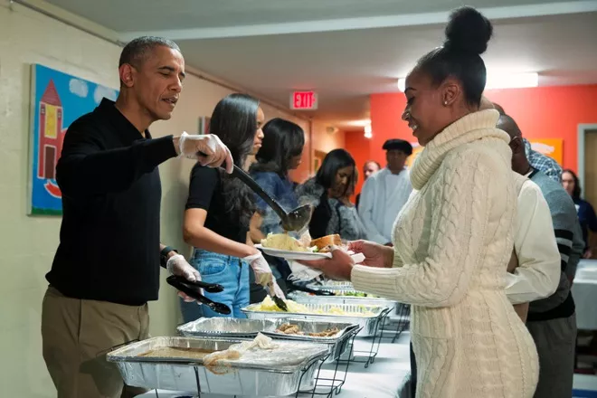 Obama destaca generosidad de EEUU con refugiados en Día de Acción de Gracias