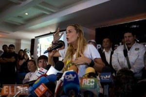 Esposa de Leopoldo López rechaza protección del gobierno de Venezuela