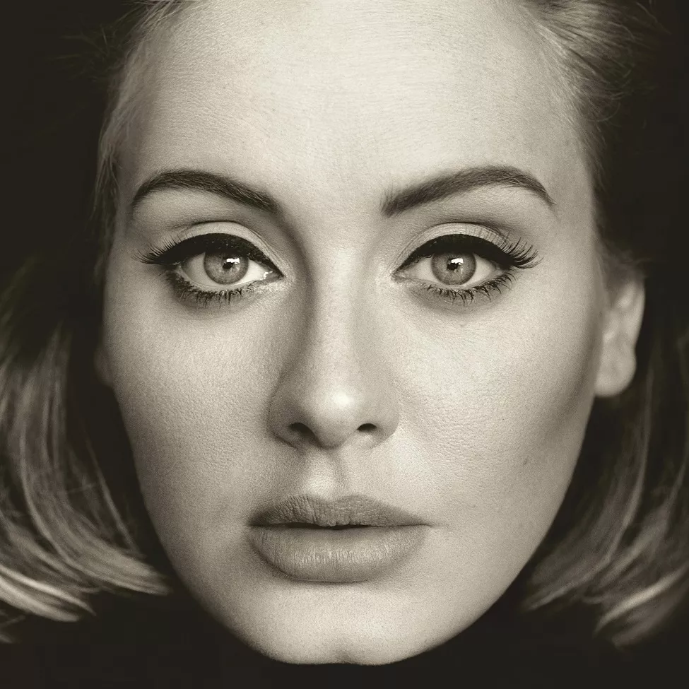 Adele gana Álbum del Año con 