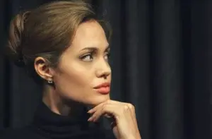 Angelina Jolie y sus hijos comienzan las sesiones de terapia, según People