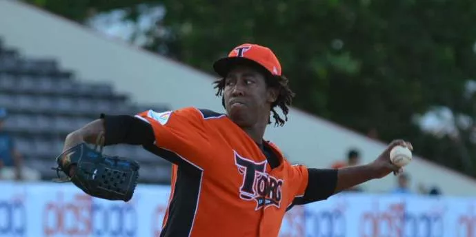 Toros logran segunda blanqueada al hilo en béisbol dominicano