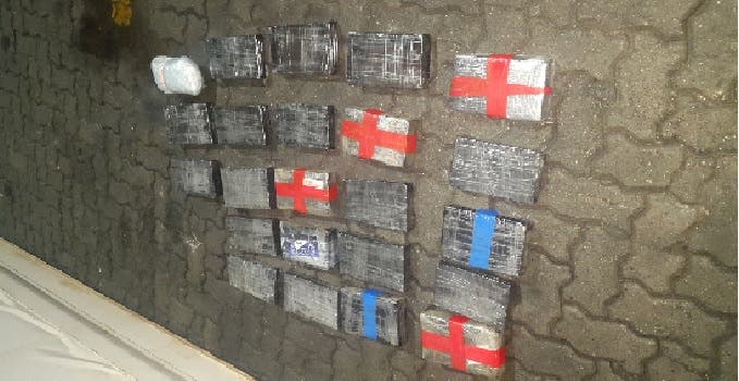 DNCD decomisa 36 paquetes de droga en dos contenedores destinados a Puerto Rico