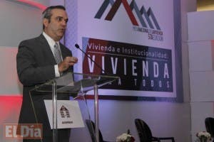 Luis Abinader describe acciones para garantizar el derecho a la vivienda